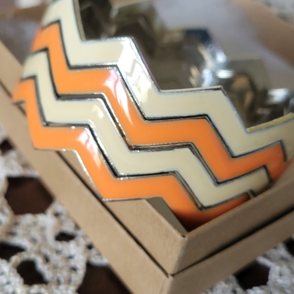 Stackable bracelets